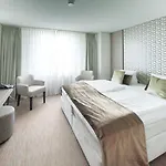 Bernstein Salzlandcenter 3*