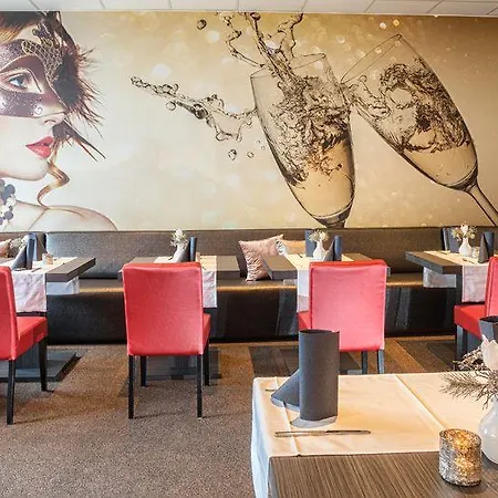 Bernstein's ベッド・アンド・ブレックファスト シュタースフルト