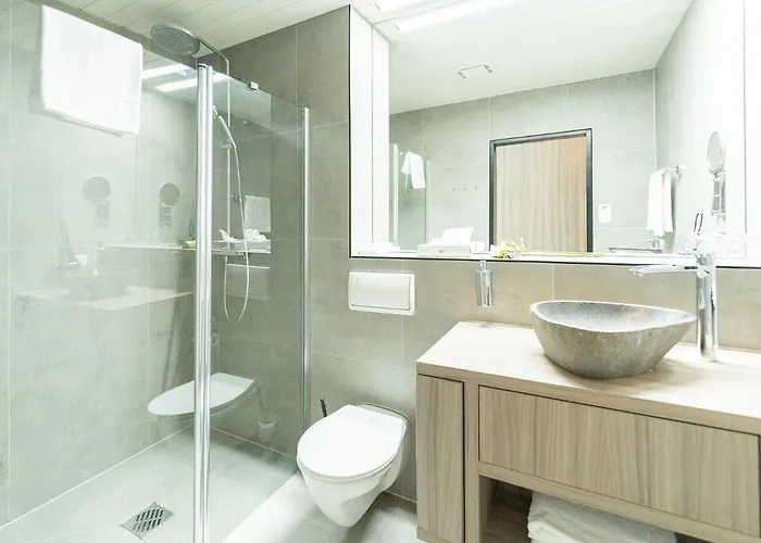 Bernstein's 3* شتاسفورت