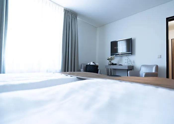 Bernstein's 住宿加早餐酒店 施塔斯富尔特